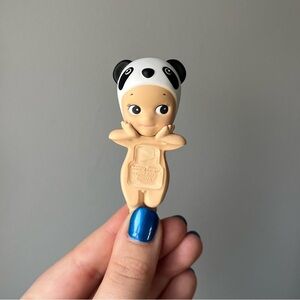 SONNY ANGEL Panda Hipper Figurine